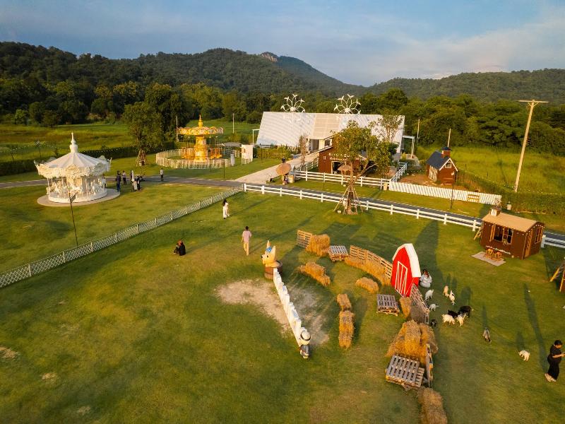 Kiyomizu Onsen & Glamping Resort Saraburi