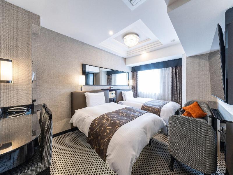 Apa Hotel Suidobashi Ekimae image