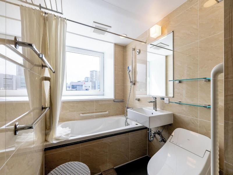Apa Hotel Suidobashi Ekimae image