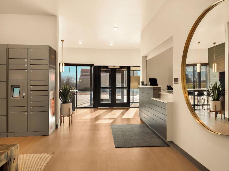 Livaway Suites- Syracuse