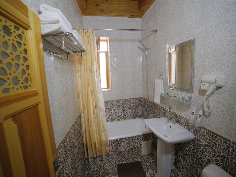 Kavsar Hotel image