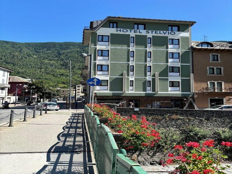 Hotel Stelvio Tirano image
