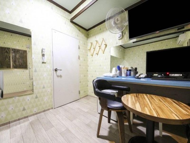 Michigan Motel image