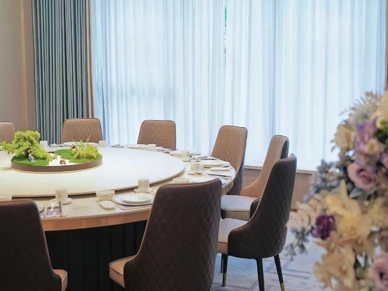 Fy Hotel image