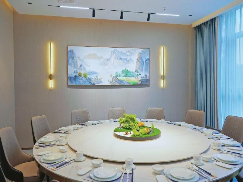 Fy Hotel image