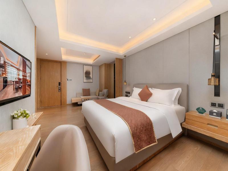 Fy Hotel image