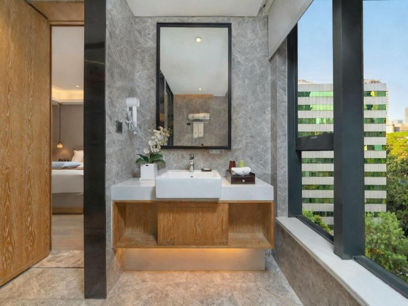 Fy Hotel image