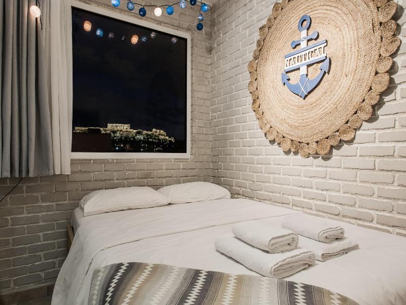 Tostay Athens image