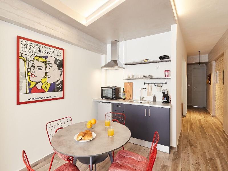 Tostay Athens image