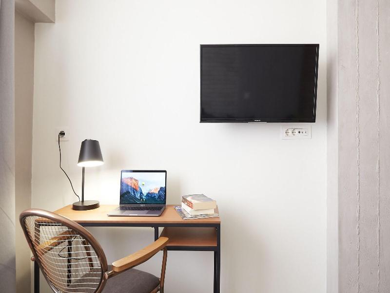 Tostay Athens image