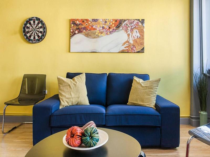 Tostay Athens image