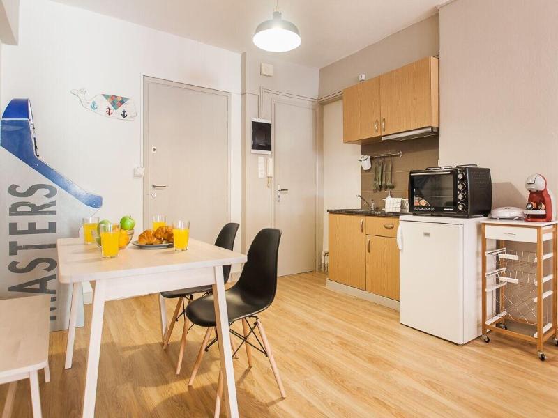 Tostay Athens image