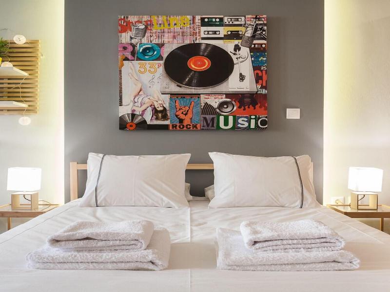 Tostay Athens image