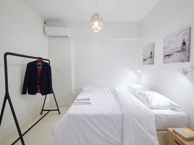 Tostay Athens image