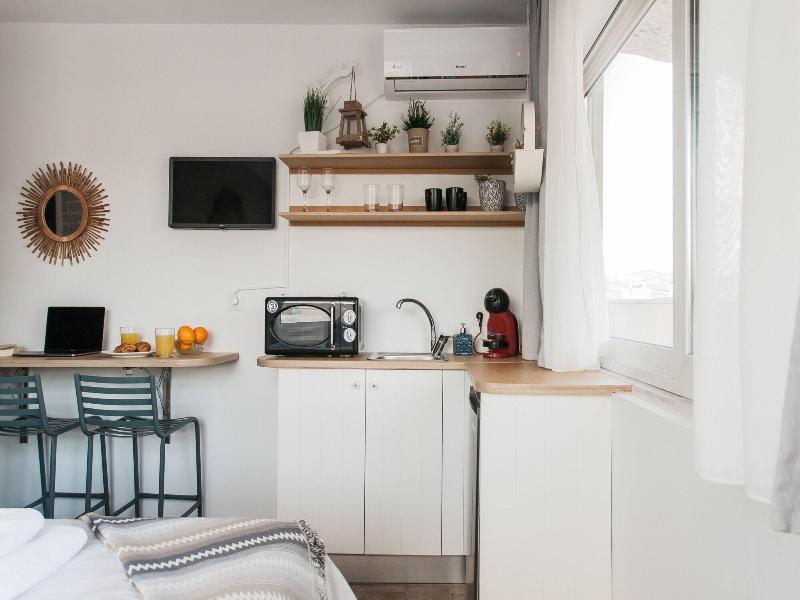 Tostay Athens image