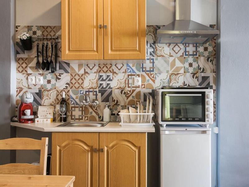 Tostay Athens image