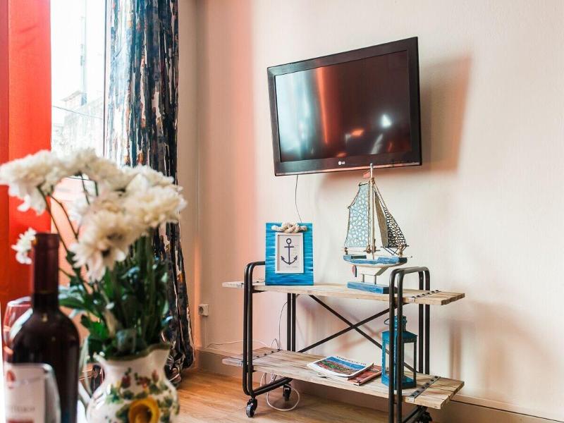 Tostay Athens image