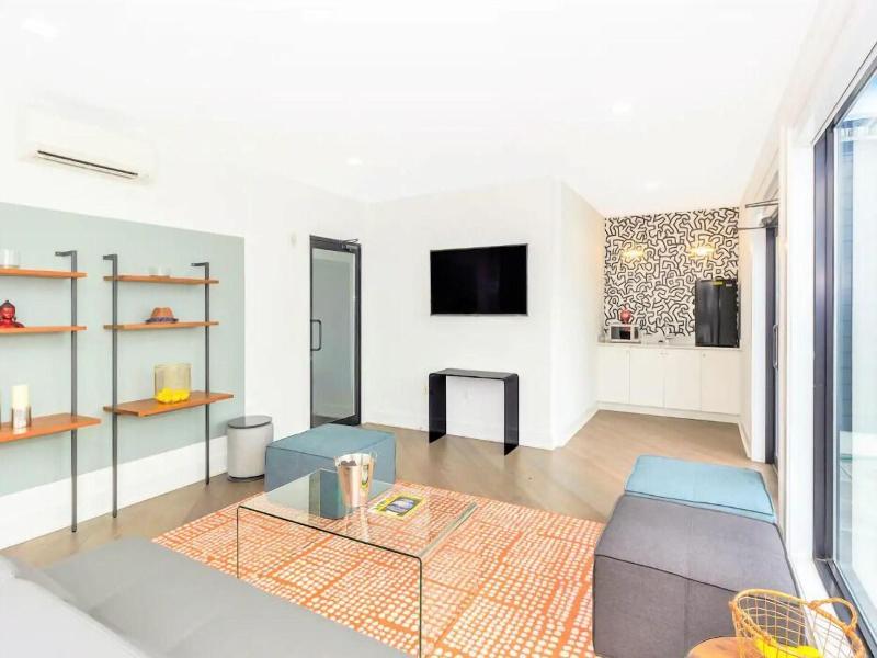 Dharma Home Suites Hoboken At Novia image