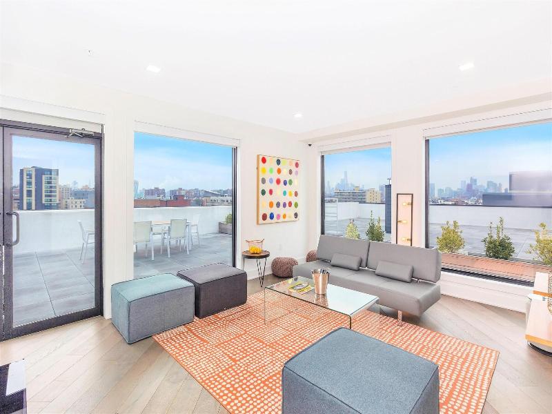 Dharma Home Suites Hoboken At Novia image