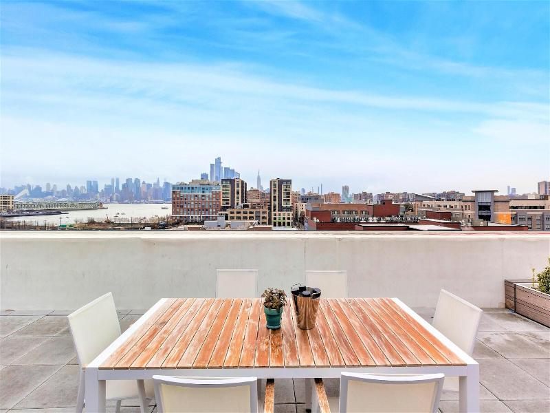 Dharma Home Suites Hoboken At Novia image