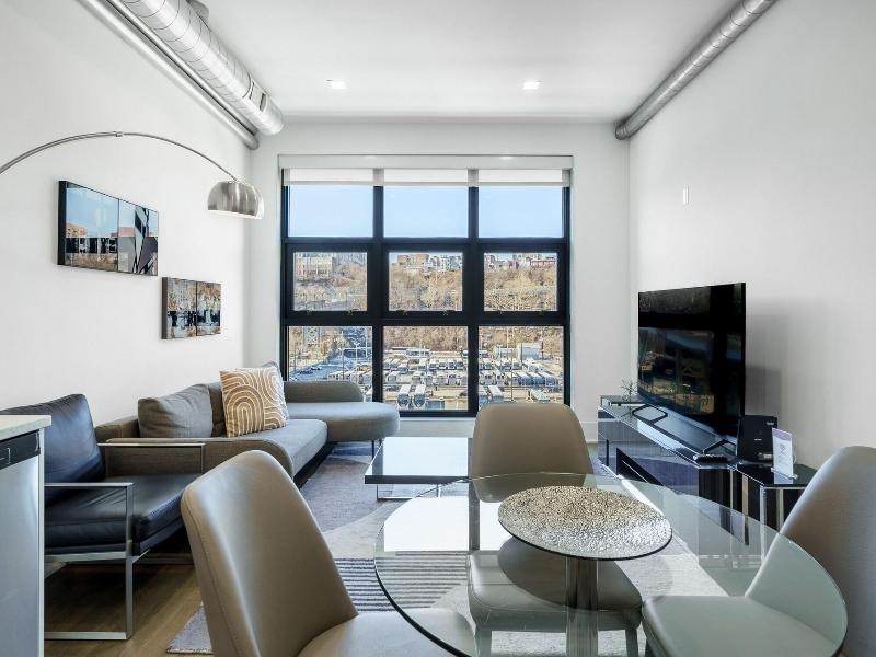 Dharma Home Suites Hoboken At Novia image