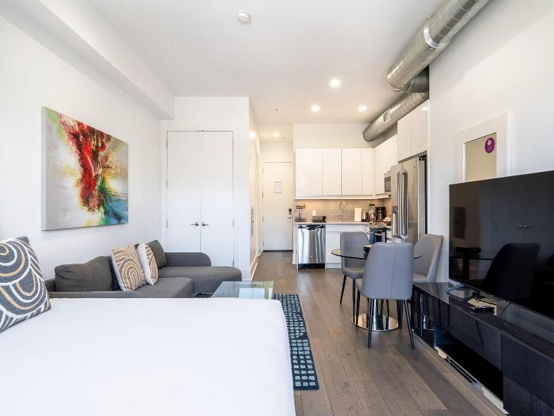 Dharma Home Suites Hoboken At Novia image