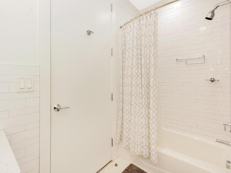 Dharma Home Suites Hoboken At Novia image