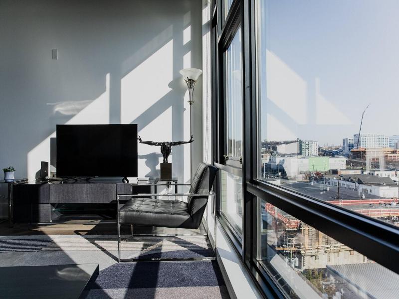 Dharma Home Suites Hoboken At Novia image