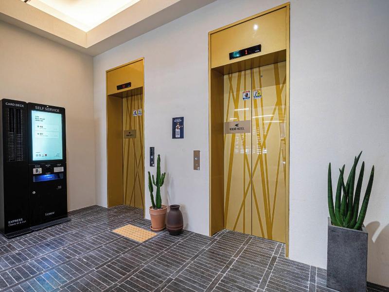 Hound Hotel Daeyeon image