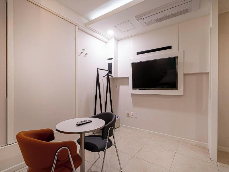 Hound Hotel Daeyeon image
