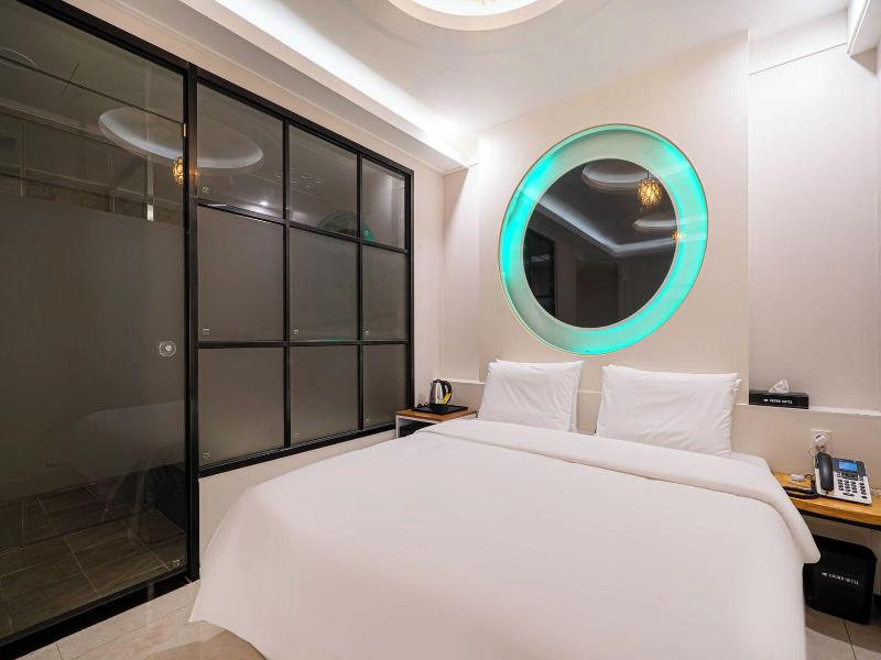 Hound Hotel Daeyeon image