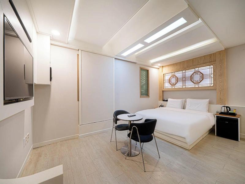 Hound Hotel Daeyeon image