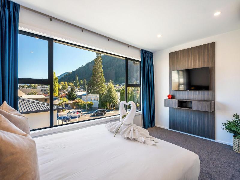 Luxe Suites And Apartments image