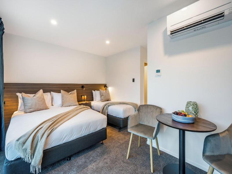Luxe Suites And Apartments image
