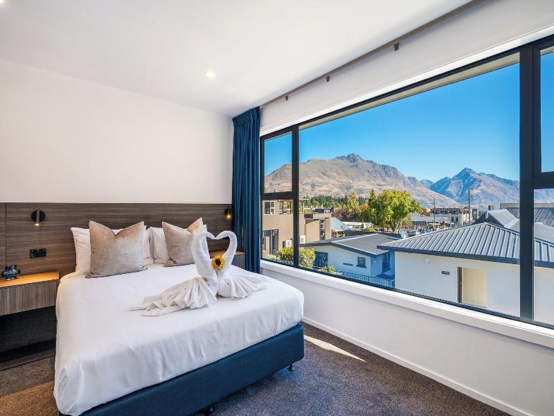 Luxe Suites And Apartments image