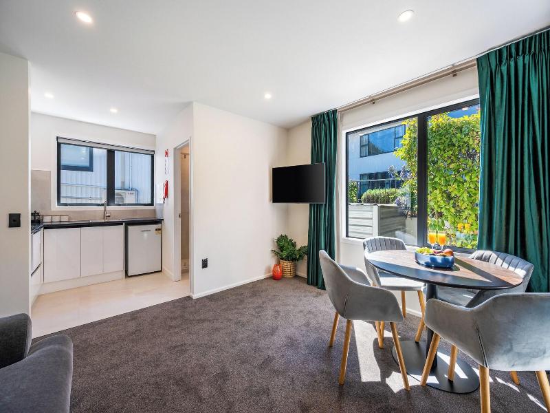 Luxe Suites And Apartments image