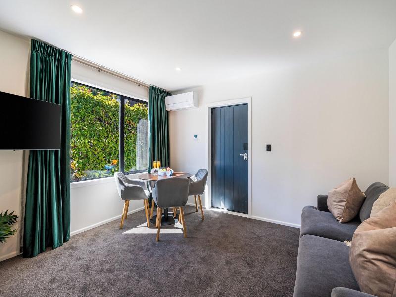 Luxe Suites And Apartments image