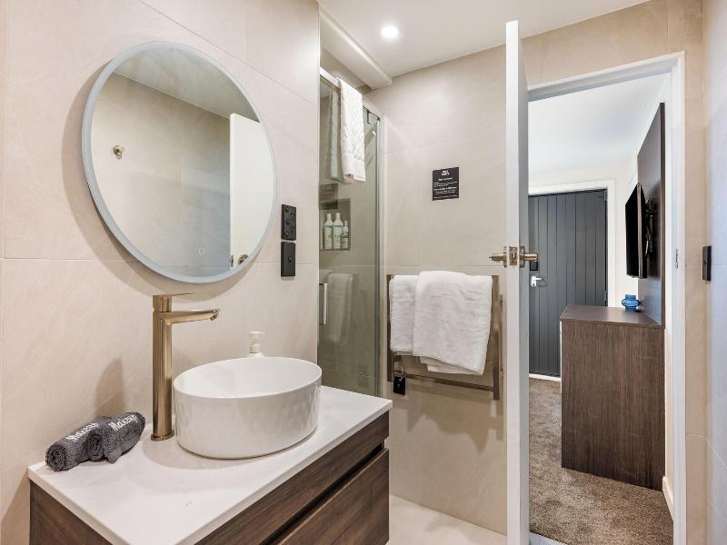 Luxe Suites And Apartments image