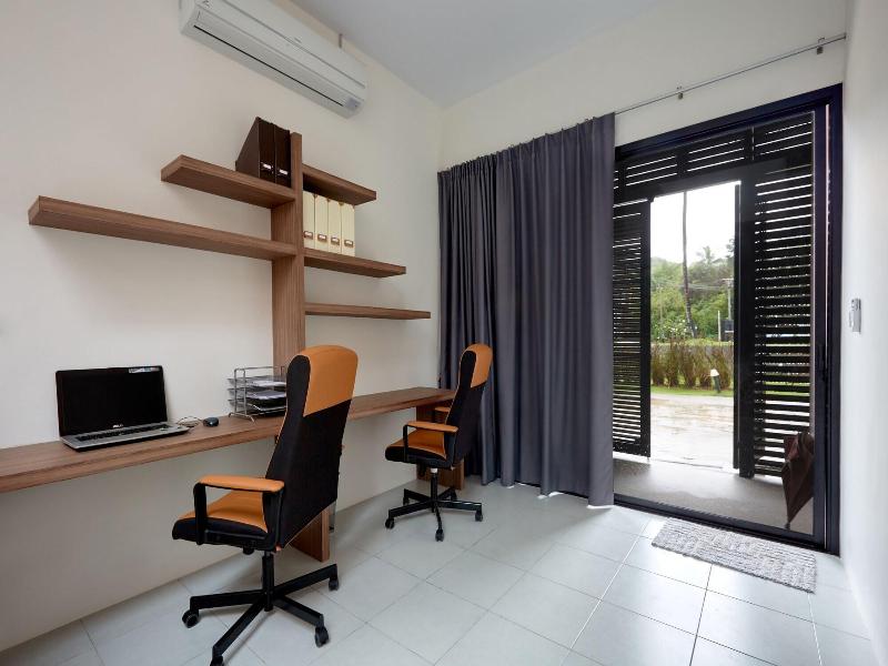 Pause On Samui image