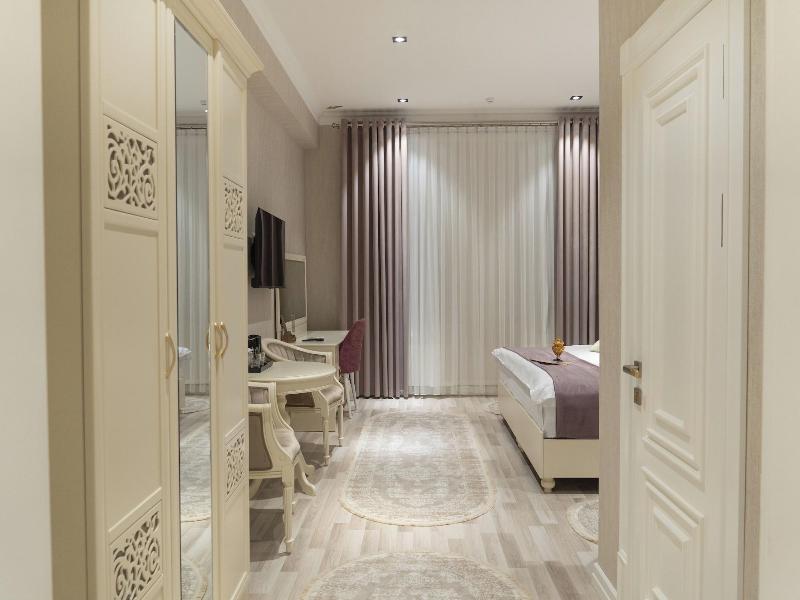 Silk Road Empire Hotel image