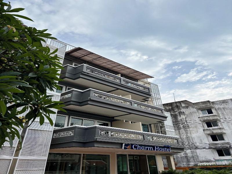 Charm Hostel At Pratumnak