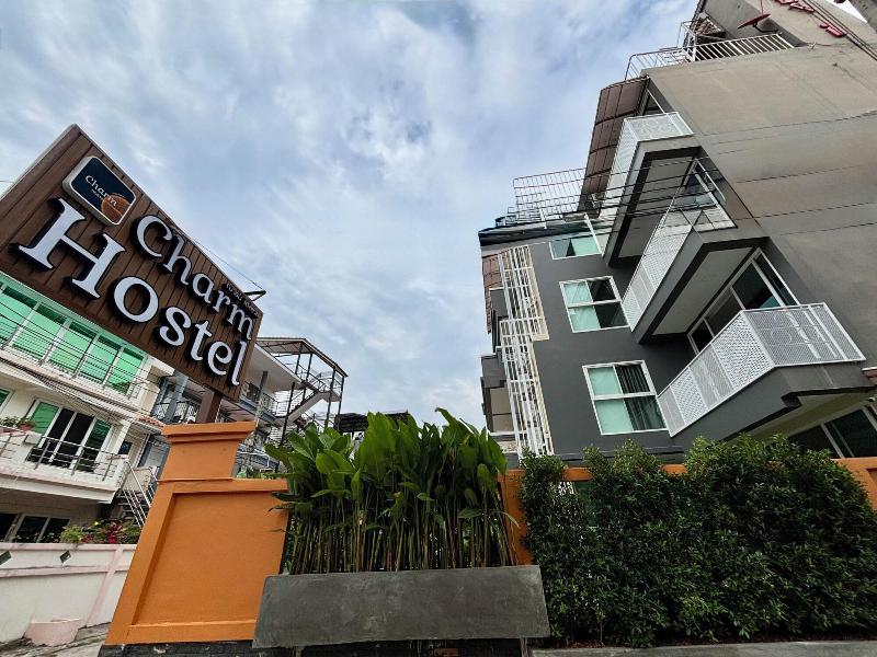 Charm Hostel At Pratumnak image