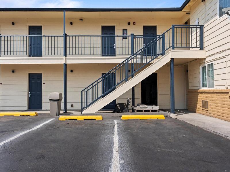 Quincy Inn And Suites
