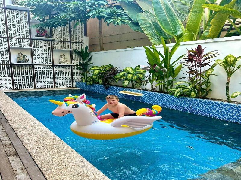 Beautiful Bali Villas - 6 Mins Walk To The Beach image