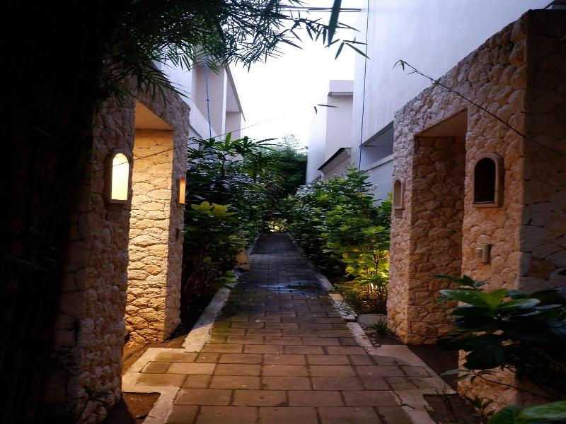 Beautiful Bali Villas - 6 Mins Walk To The Beach image