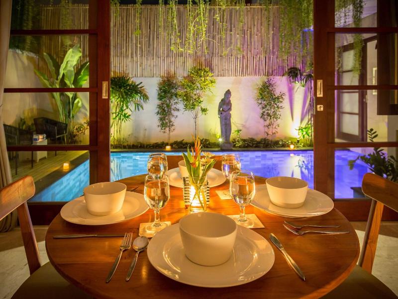 Beautiful Bali Villas - 6 Mins Walk To The Beach image