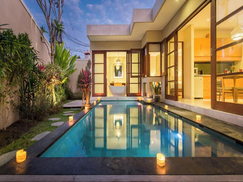 Beautiful Bali Villas - 6 Mins Walk To The Beach image