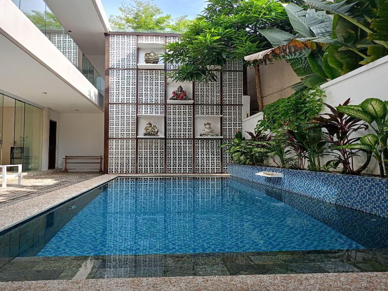 Beautiful Bali Villas - 6 Mins Walk To The Beach image