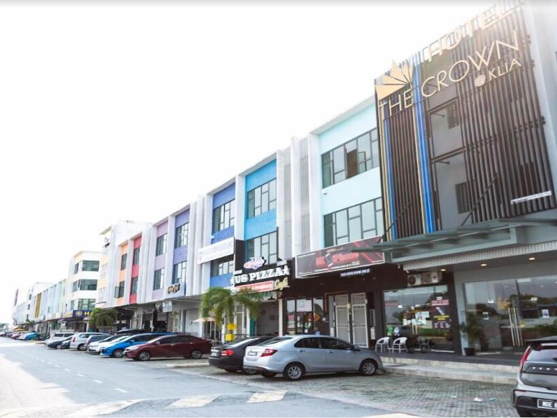 The Crown Hotel Klia image