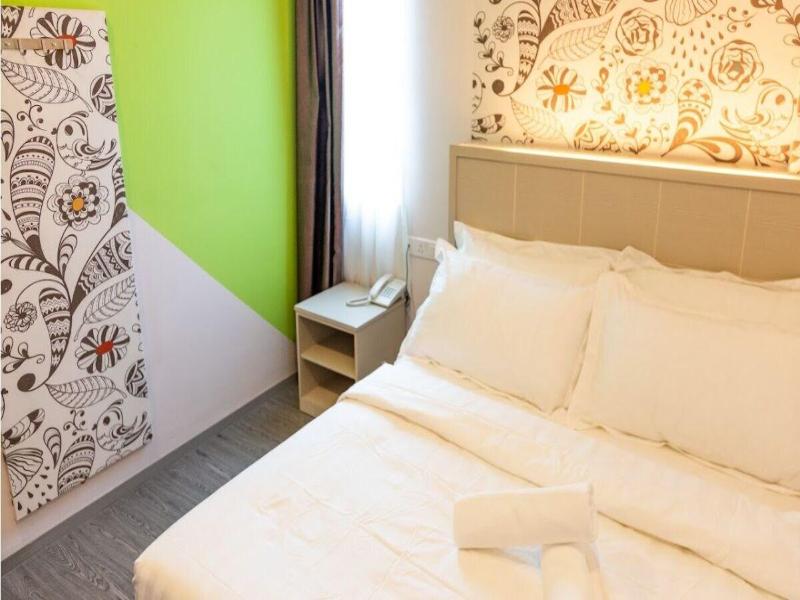 The Crown Hotel Klia image